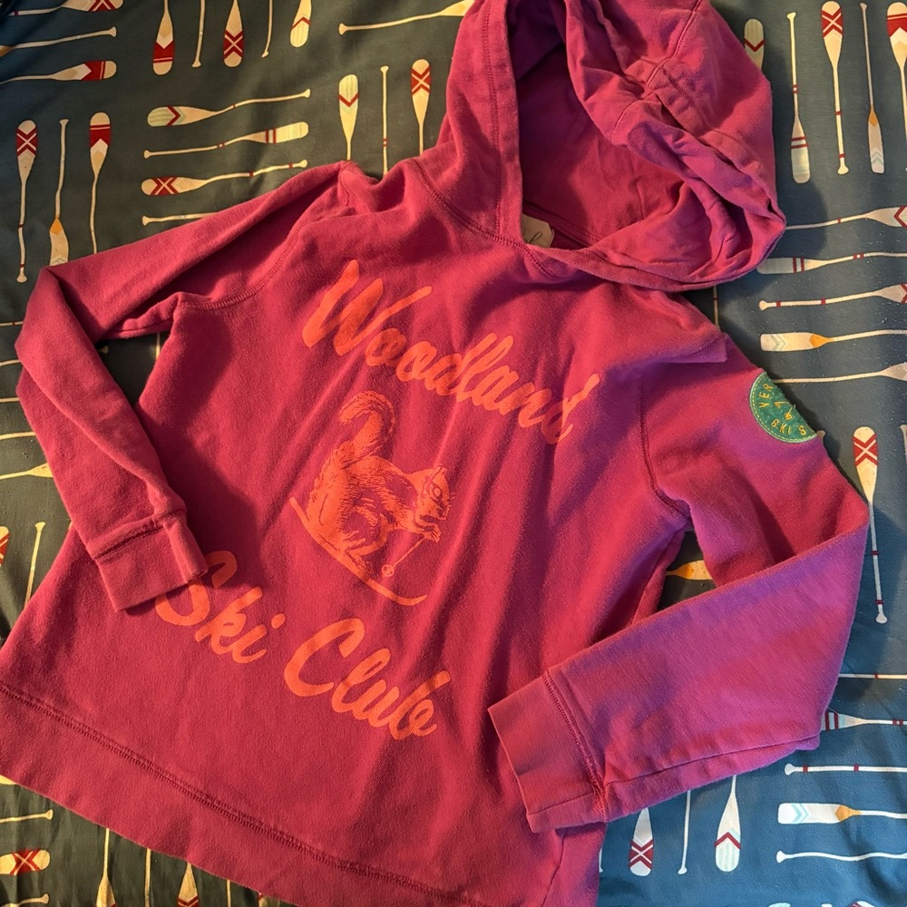 Girl’s Peek Aren’t You Curious Graphic Ski Club Hoodie size 12